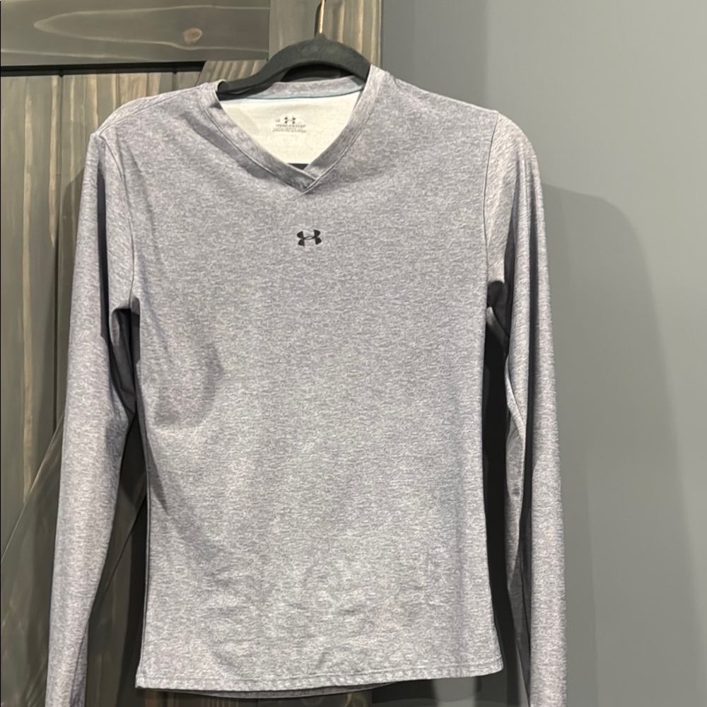 Under Armour Gray Long Sleeve Tee